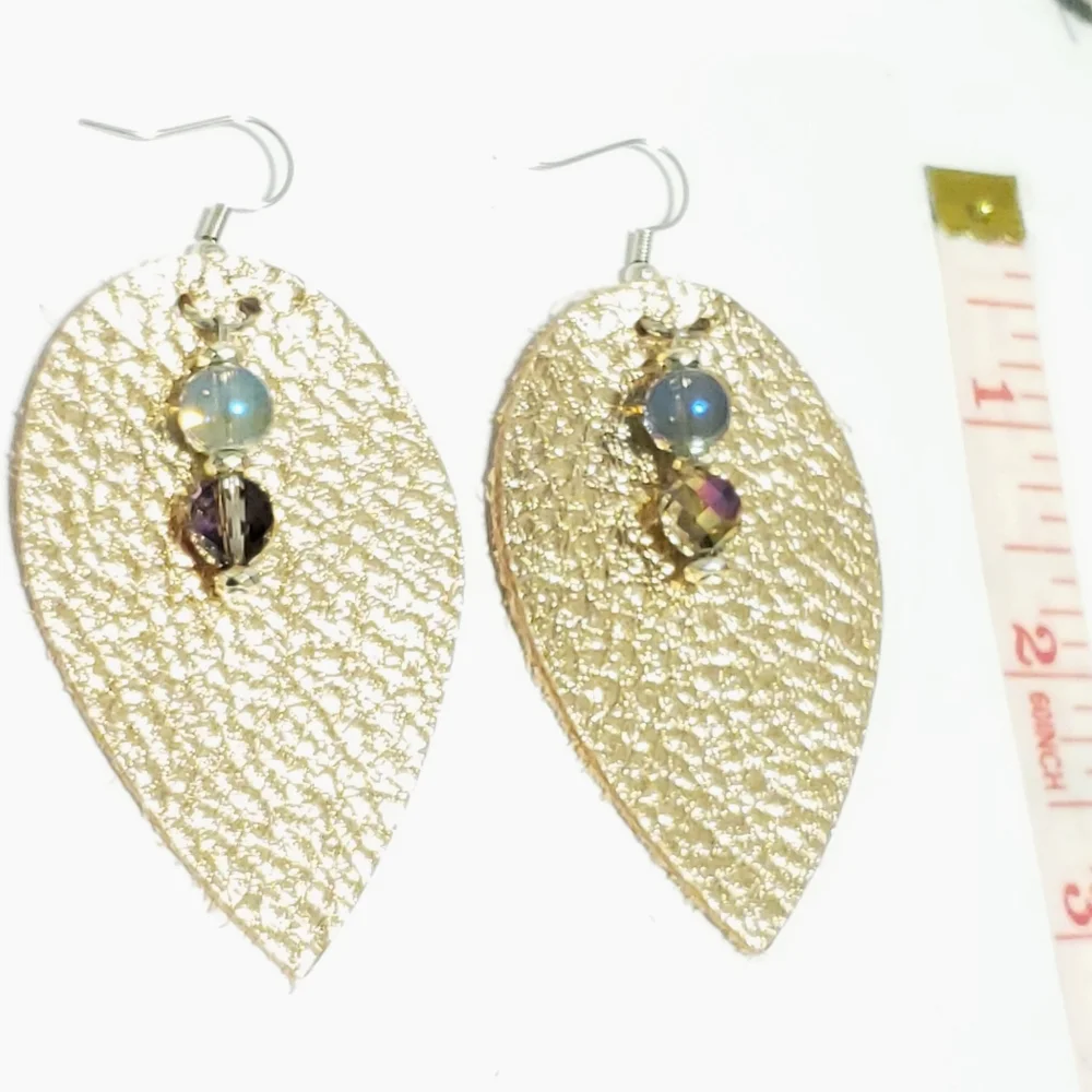 3/$25 💛BEAUTIFUL HANDMADE EARRINGS 💛 or all for $55 - Picture 3 of 7